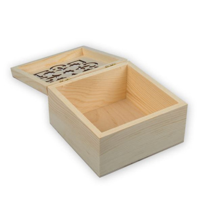 Заготовка для декорирования Mr.Carving Шкатулка с резной крышкой 16 x 16 x 9 см сосна ВД-468